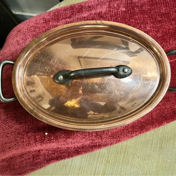 Vintage oval copper and stainless lidded casserole - Picture 4 of 4